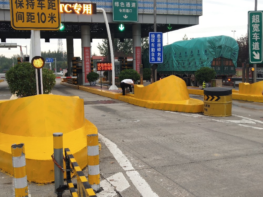高速公路护栏防锈漆：保护交通安全的首选